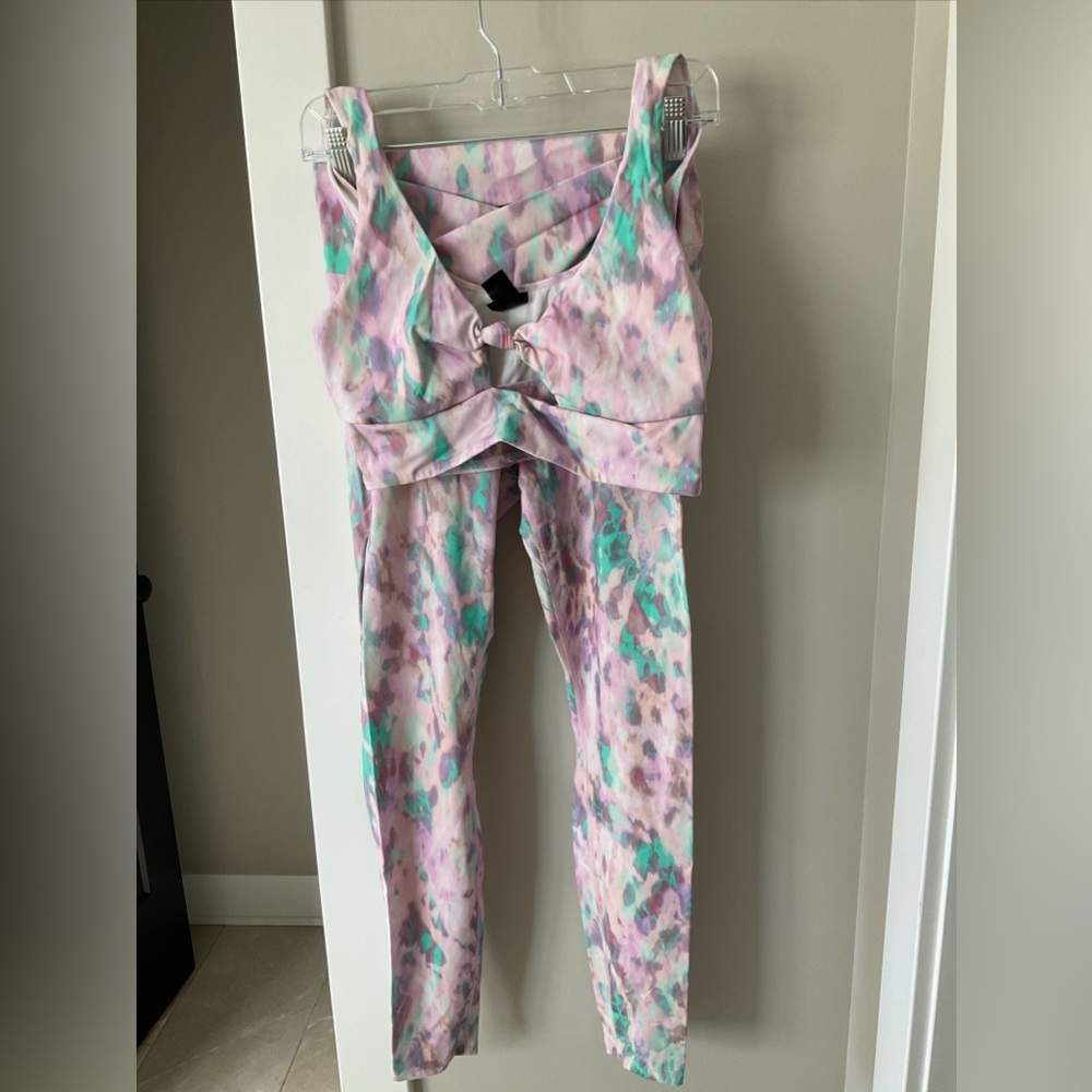 Beach Bunny pink water color leggings & top